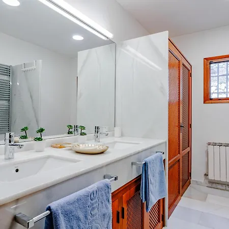 Pomelo By Interhome Javea